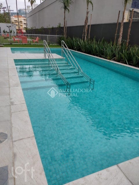Image 8 - 273330
